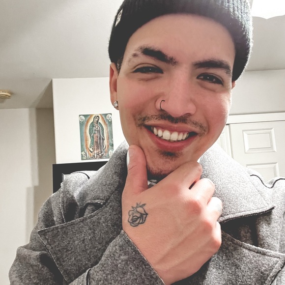 Meet your Posher, Josh - Picture 1 of 1